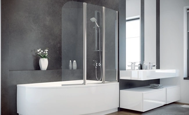 Стеклянные шторки на ванну